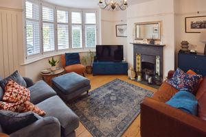 Lounge- click for photo gallery